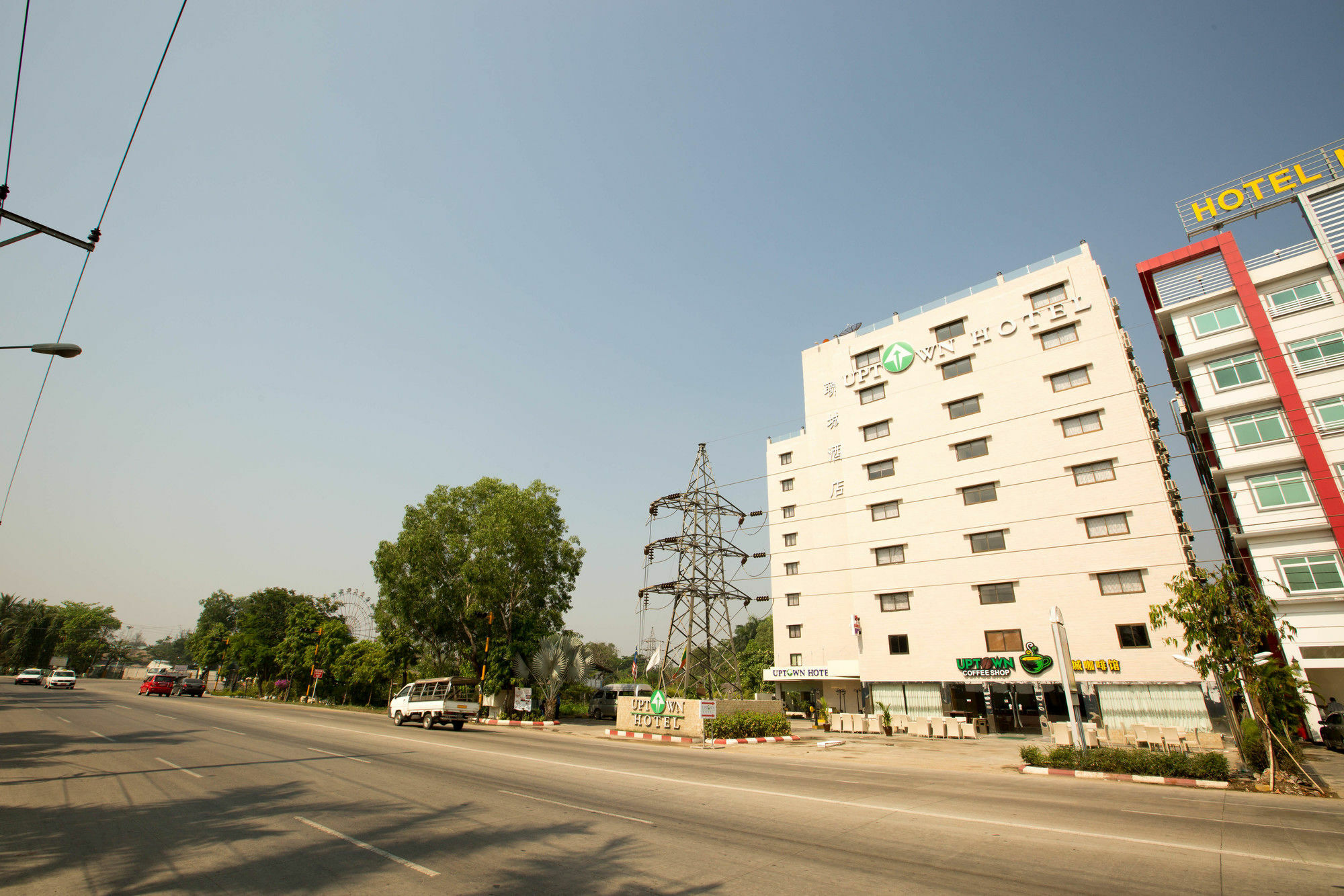 Uptown Hotel Янгон Экстерьер фото